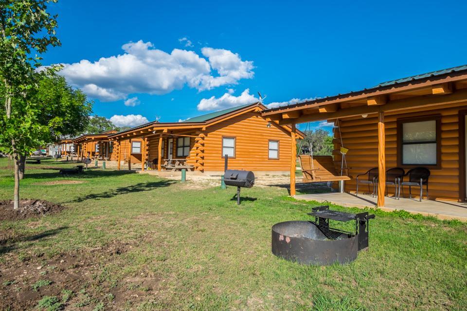 River Bluff Cabins Rio Frio エクステリア 写真