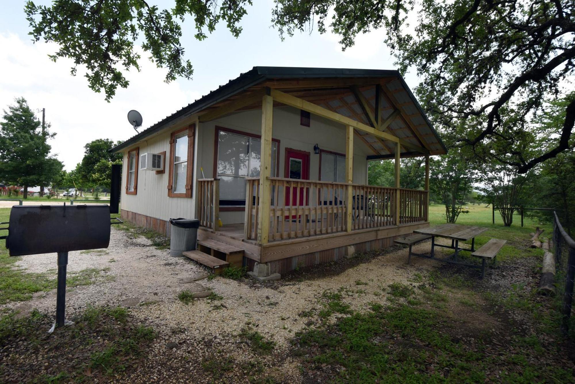 River Bluff Cabins Rio Frio エクステリア 写真
