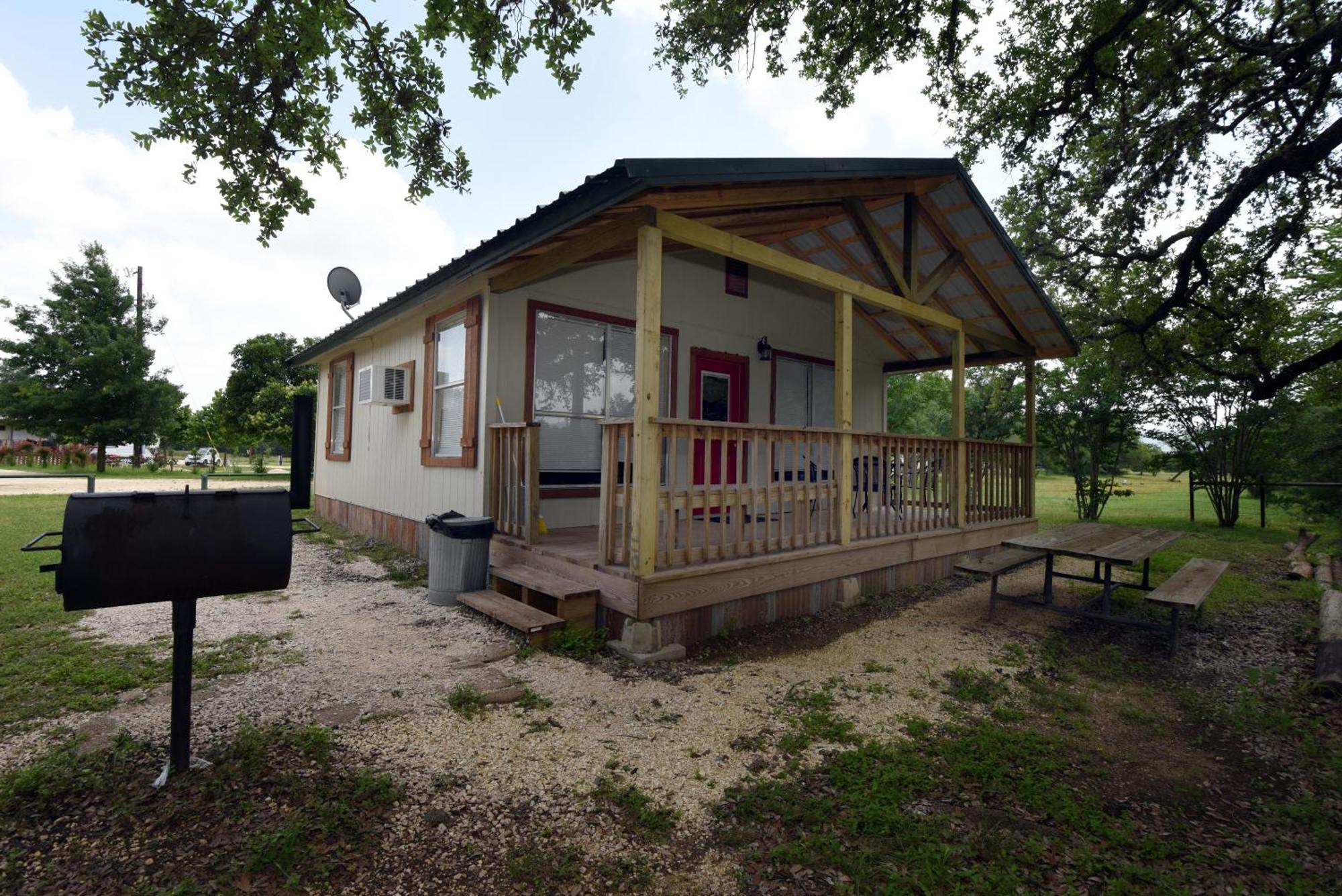 River Bluff Cabins Rio Frio エクステリア 写真
