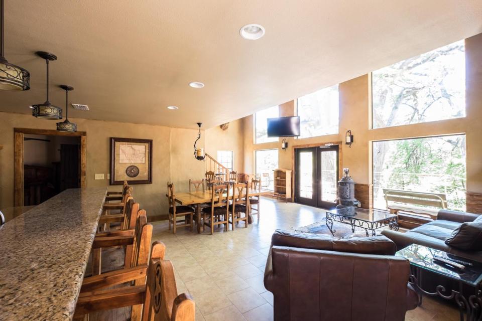 River Bluff Cabins Rio Frio 部屋 写真