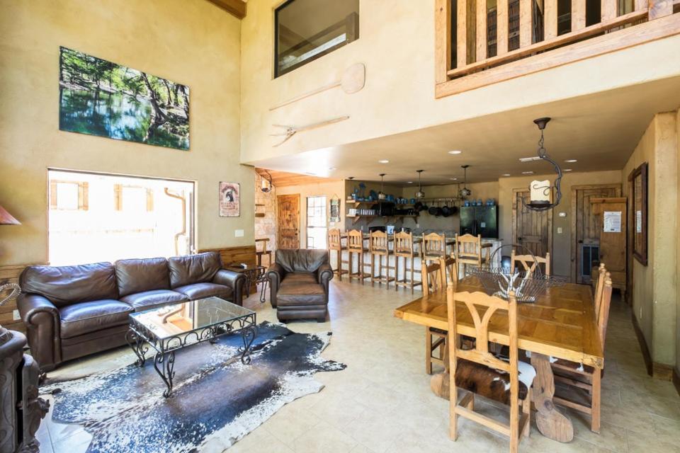River Bluff Cabins Rio Frio 部屋 写真
